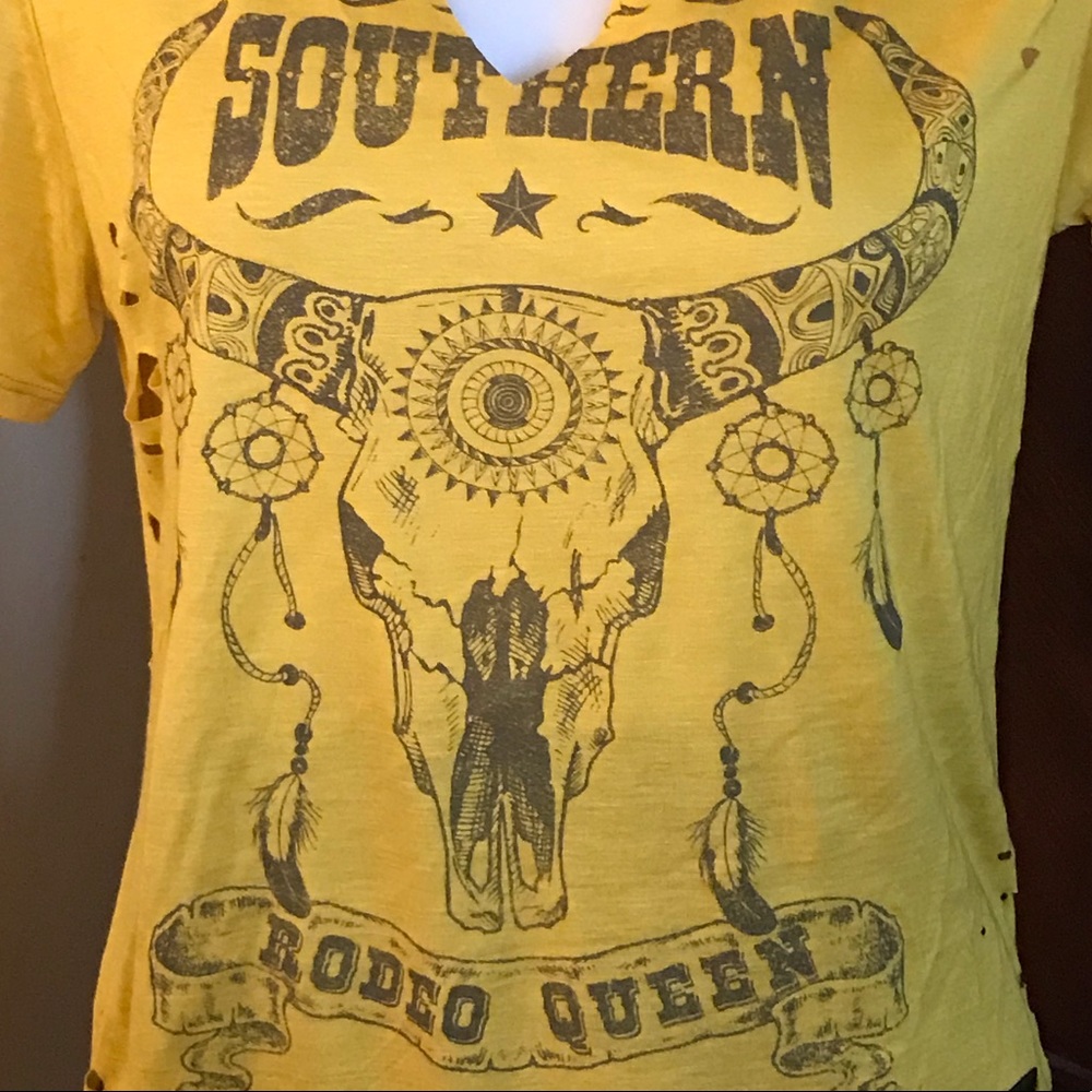 🆕 23 Love Street Southern Rodeo Queen Tees-Med